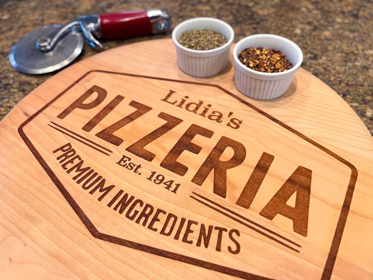Personalized Engraved Pizza Board – Lakeline Designs