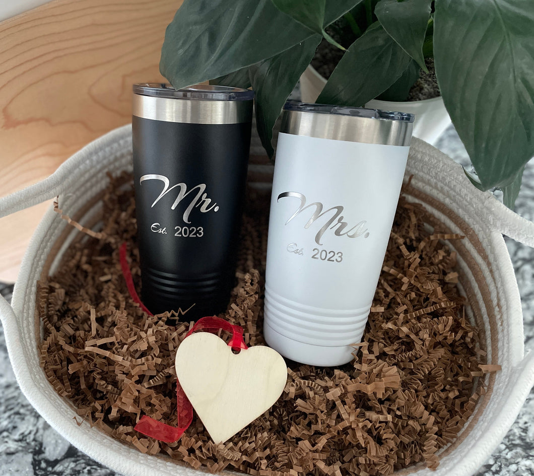 Mr. and Mrs. Personalized Tumbler Set - Mr. and Mrs. Wedding Tumblers - Set of 2 Tumblers